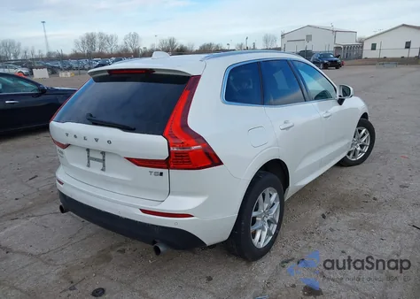 2021 Volvo Xc60 T5 Momentum z USA, uszkodzony, nr VIN YV4102RKXM1732248
